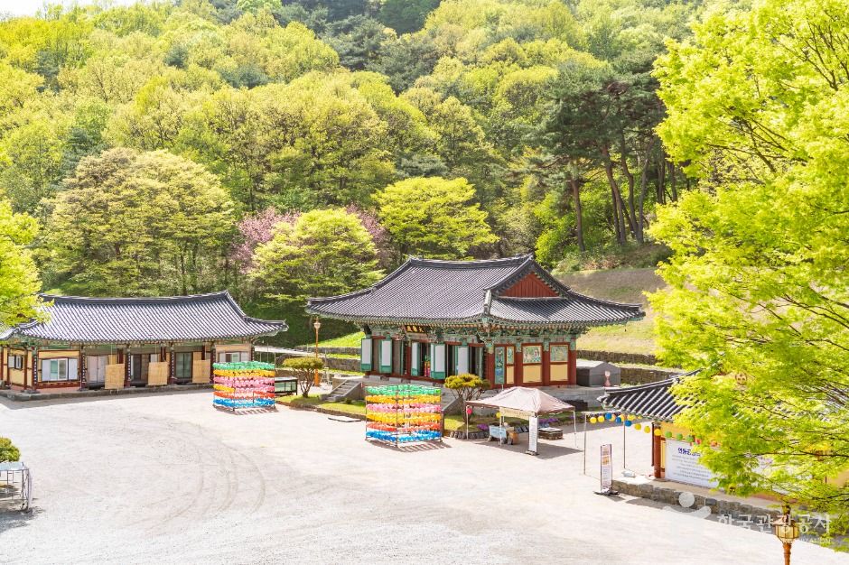 영탑사(당진) 여행 추천 - 메고지고
