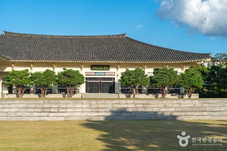 충주시택견원 여행 추천 - 메고지고 충주시택견원 여행 추천 - 메고지고