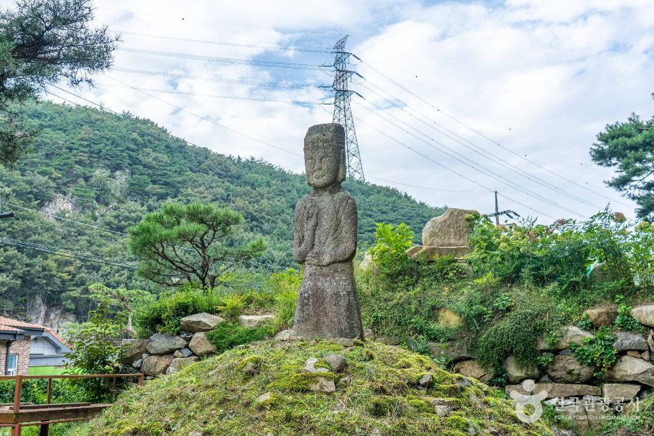 강댕이 미륵불 여행 추천 - 메고지고 강댕이 미륵불 여행 추천 - 메고지고