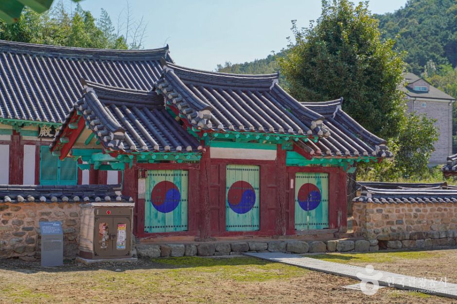 금구향교 여행 추천 - 메고지고 금구향교 여행 추천 - 메고지고