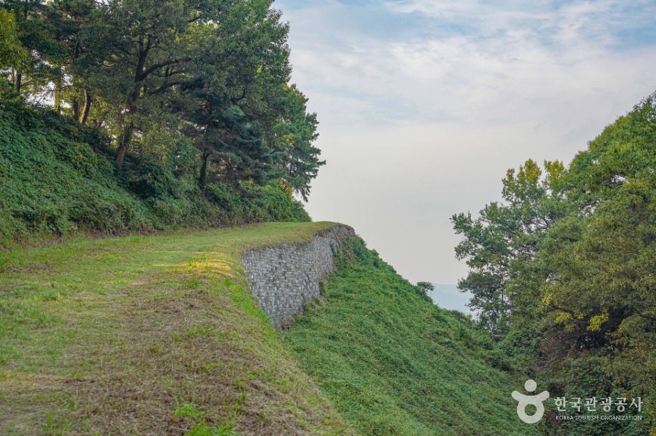 죽주산성 여행 추천 - 메고지고 죽주산성 여행 추천 - 메고지고