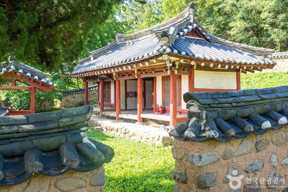 관란서원 여행 추천 - 메고지고 관란서원 여행 추천 - 메고지고