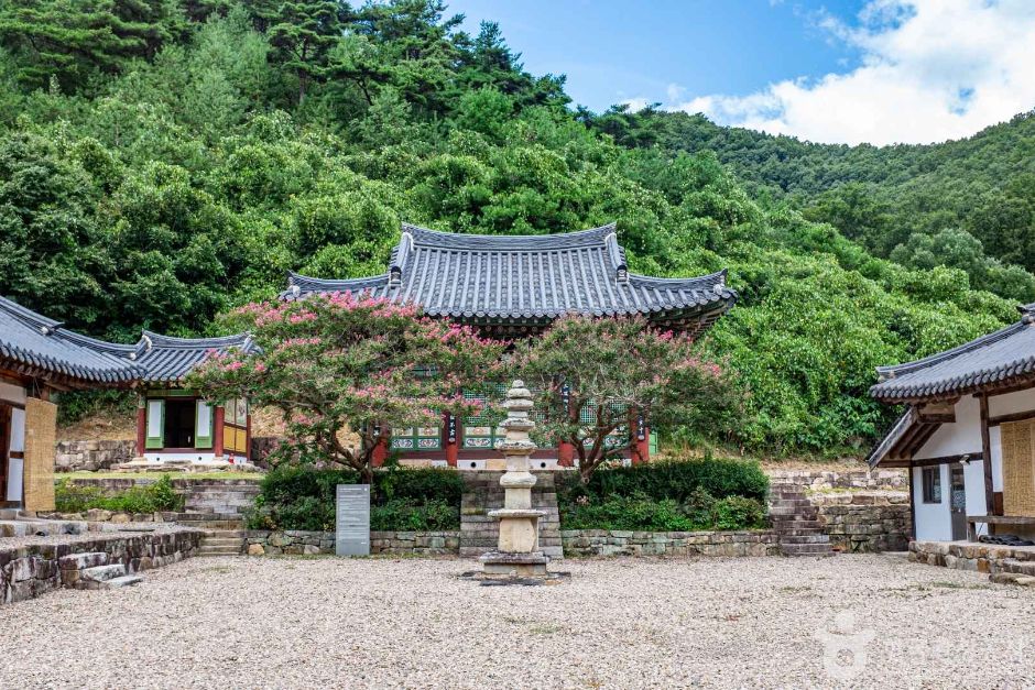 옥련사(의성) 여행 추천 - 메고지고 옥련사(의성) 여행 추천 - 메고지고