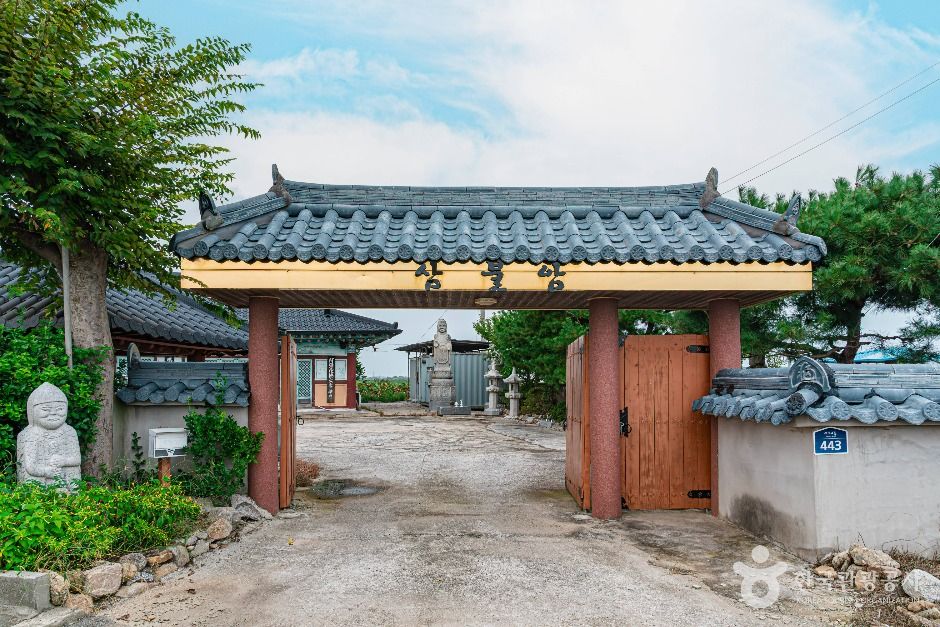 삼불암(김제) 여행 추천 - 메고지고 삼불암(김제) 여행 추천 - 메고지고