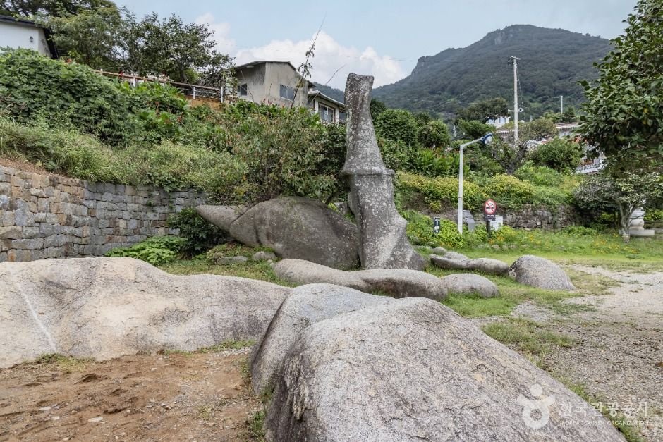 남해가천암수바위 여행 추천 - 메고지고 남해가천암수바위 여행 추천 - 메고지고
