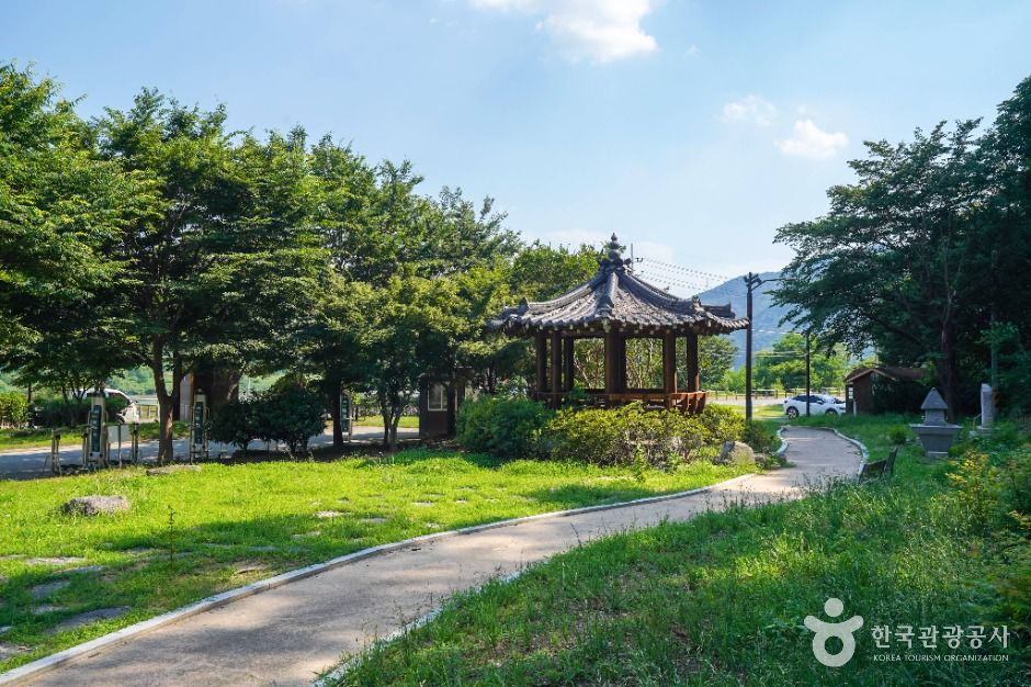 개경포기념공원 여행 추천 - 메고지고 개경포기념공원 여행 추천 - 메고지고