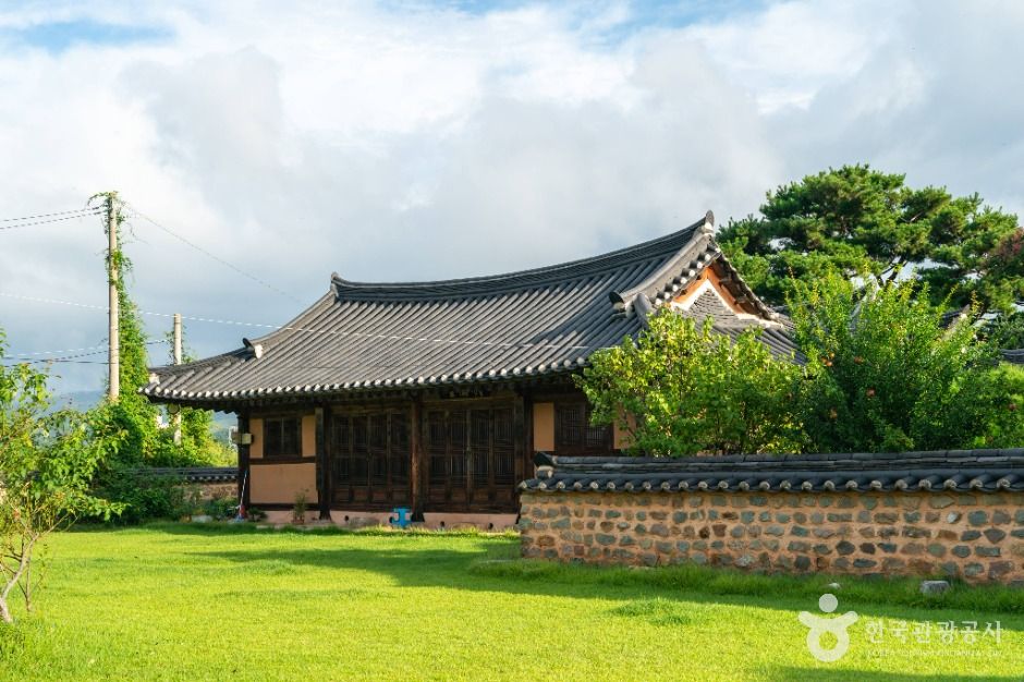 강양향교 여행 추천 - 메고지고 강양향교 여행 추천 - 메고지고