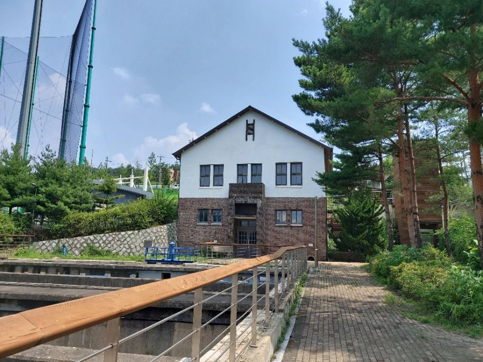 서울 구의정수장 제1·2공장(구의 아리수 정수센터) 여행 추천 - 메고지고