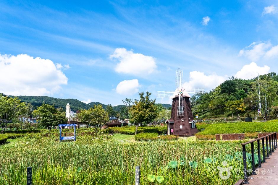 대청호자연수변공원 여행 추천 - 메고지고 대청호자연수변공원 여행 추천 - 메고지고