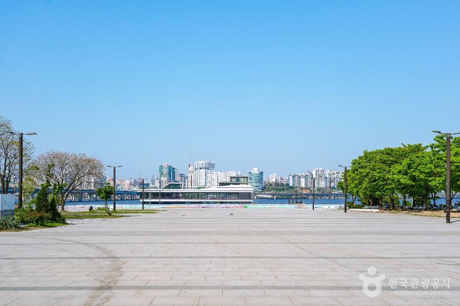 여의도한강공원 멀티프라자 여행 추천 - 메고지고 여의도한강공원 멀티프라자 여행 추천 - 메고지고
