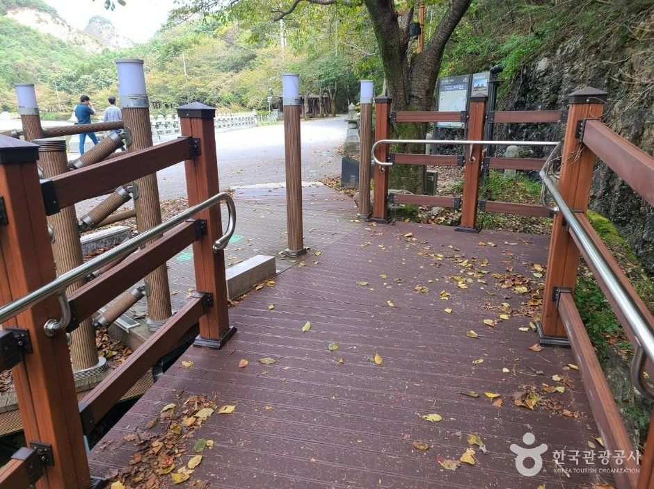 마이산도립공원 남부 여행 추천 - 메고지고 마이산도립공원 남부 여행 추천 - 메고지고