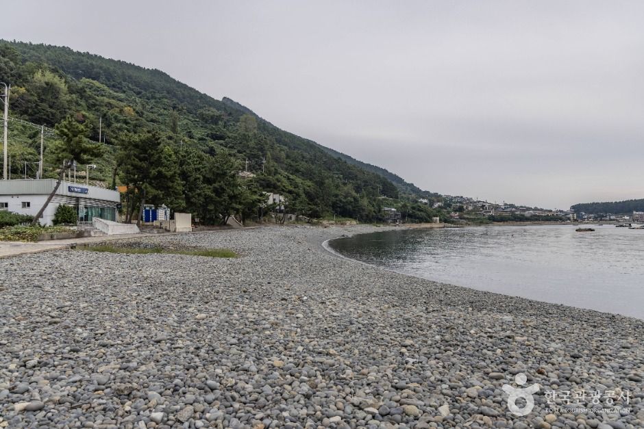 선구몽돌해변 여행 추천 - 메고지고 선구몽돌해변 여행 추천 - 메고지고