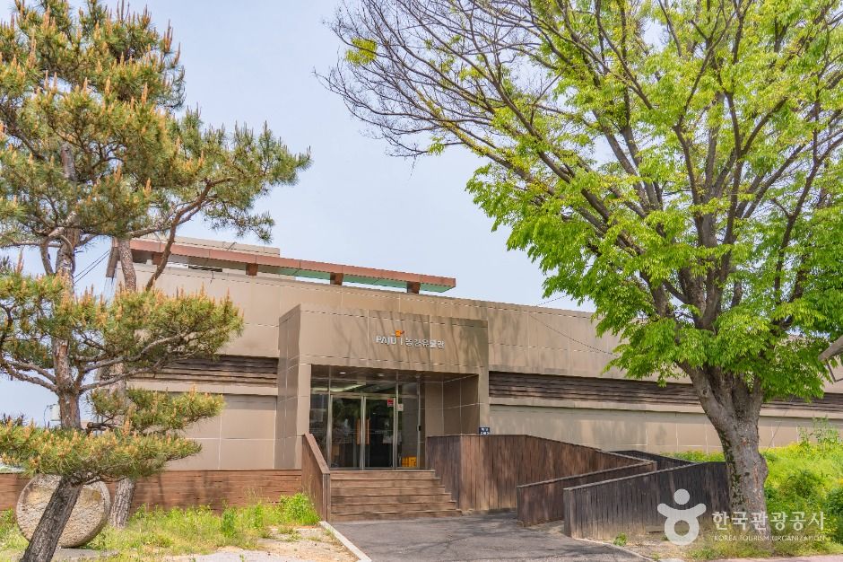 농경유물전시관 여행 추천 - 메고지고