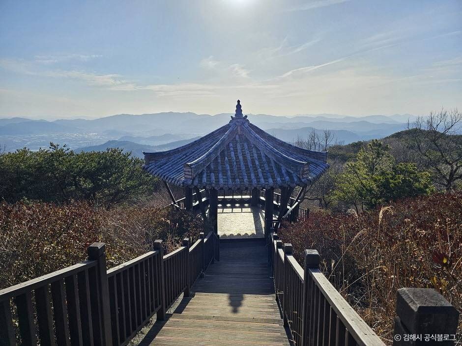 신어산 여행 추천 - 메고지고 신어산 여행 추천 - 메고지고