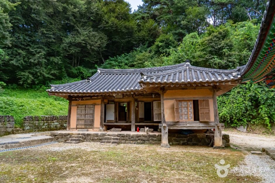 해월암(임실) 여행 추천 - 메고지고 해월암(임실) 여행 추천 - 메고지고