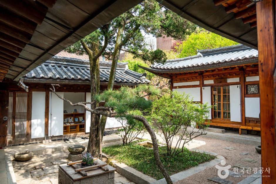최순우 옛집 여행 추천 - 메고지고 최순우 옛집 여행 추천 - 메고지고