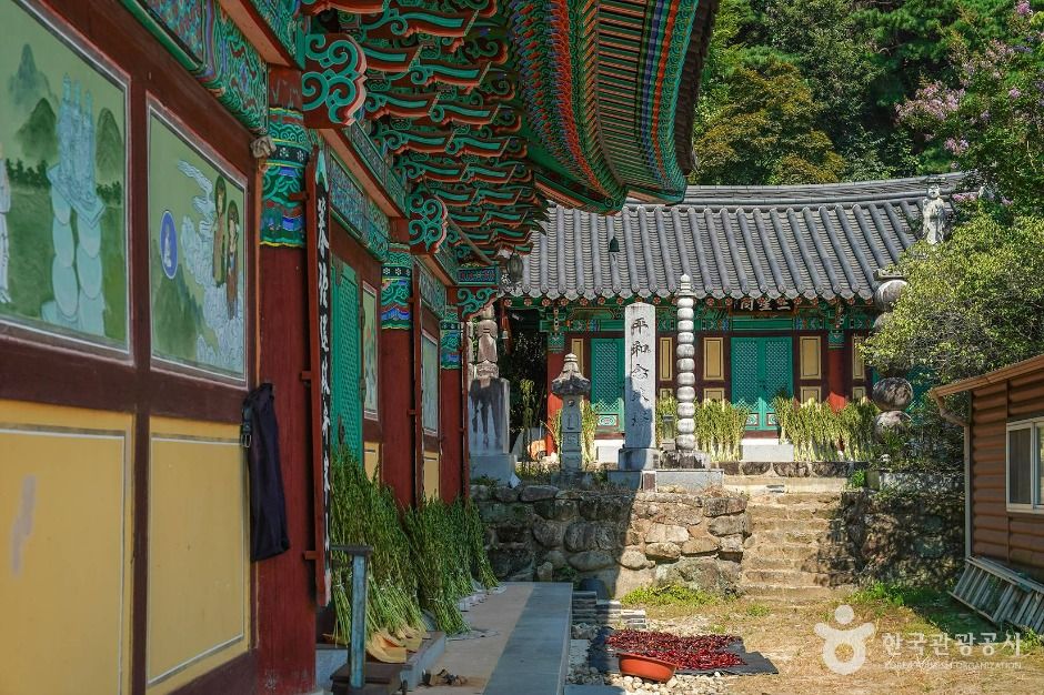원흥사(장수) 여행 추천 - 메고지고 원흥사(장수) 여행 추천 - 메고지고