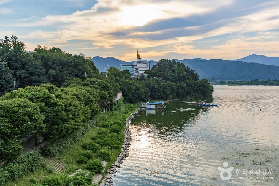 춘천시 수변공원 여행 추천 - 메고지고 춘천시 수변공원 여행 추천 - 메고지고