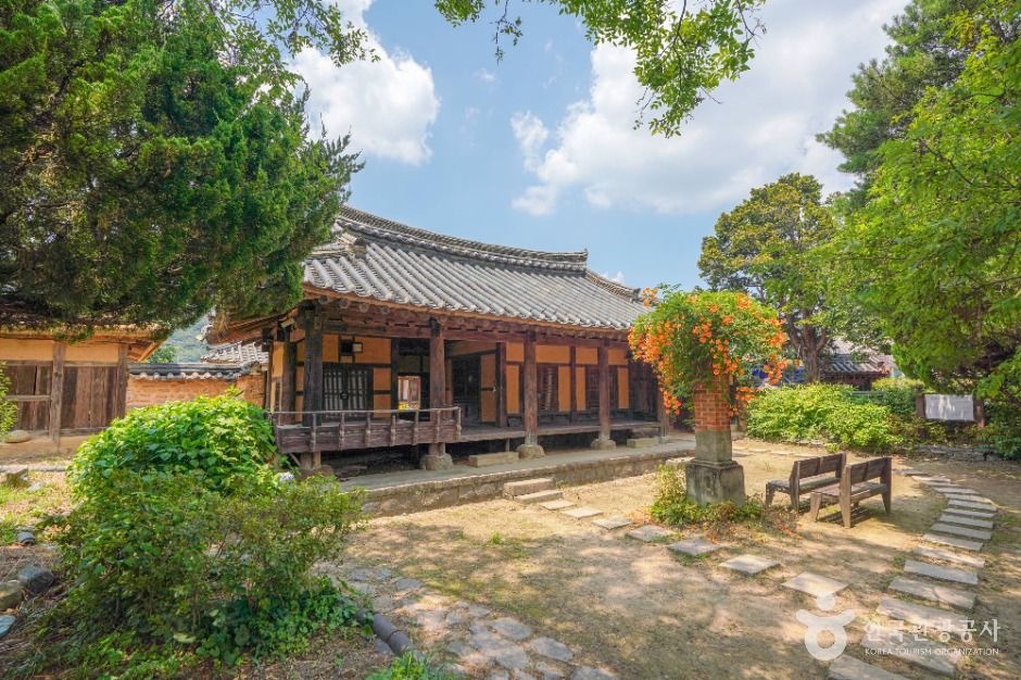 산청 남사리 이씨고가 여행 추천 - 메고지고 산청 남사리 이씨고가 여행 추천 - 메고지고