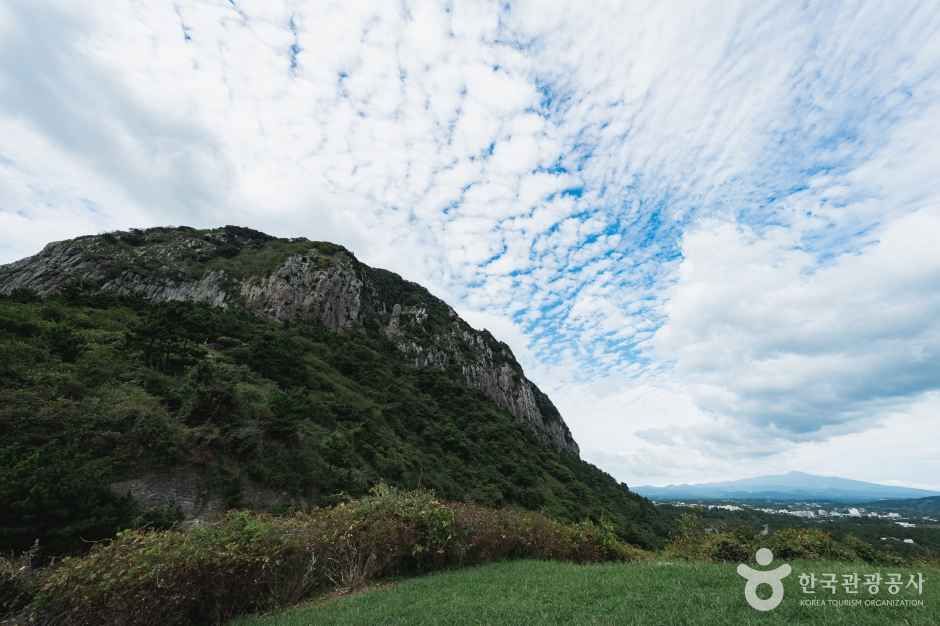 제주 서귀포 산방산 여행 추천 - 메고지고