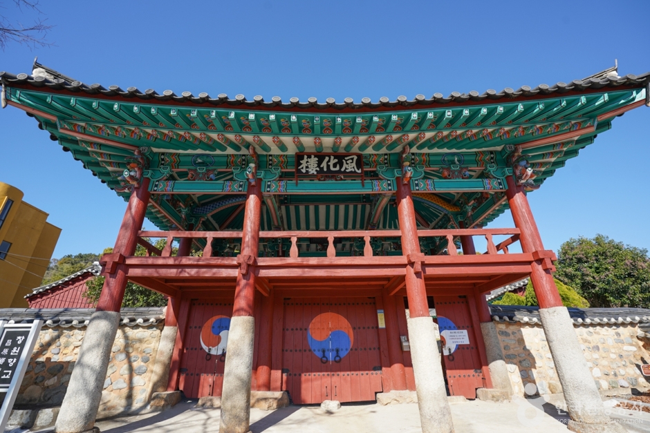 창원향교 여행 추천 - 메고지고 창원향교 여행 추천 - 메고지고