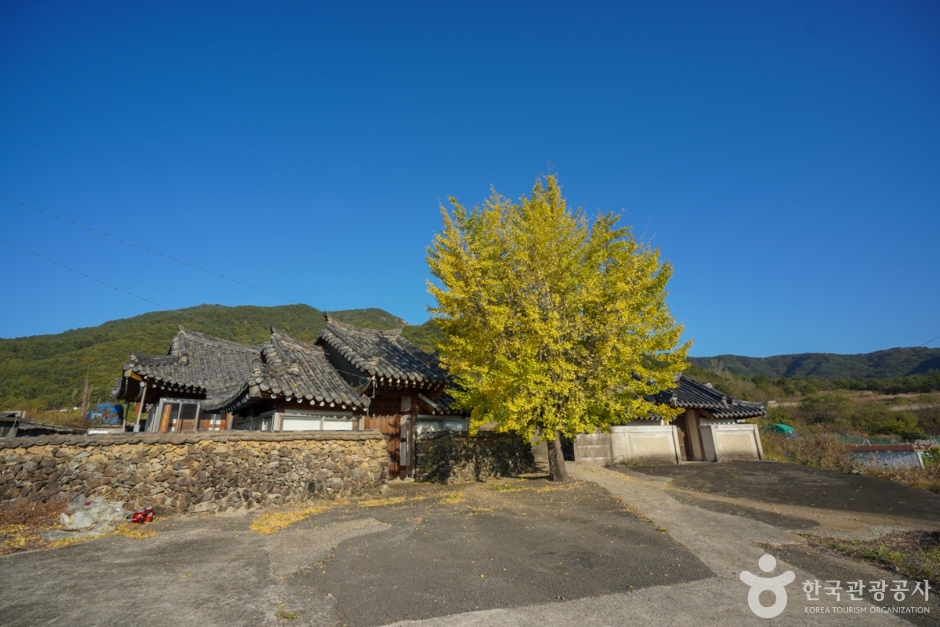 국산서원 여행 추천 - 메고지고 국산서원 여행 추천 - 메고지고