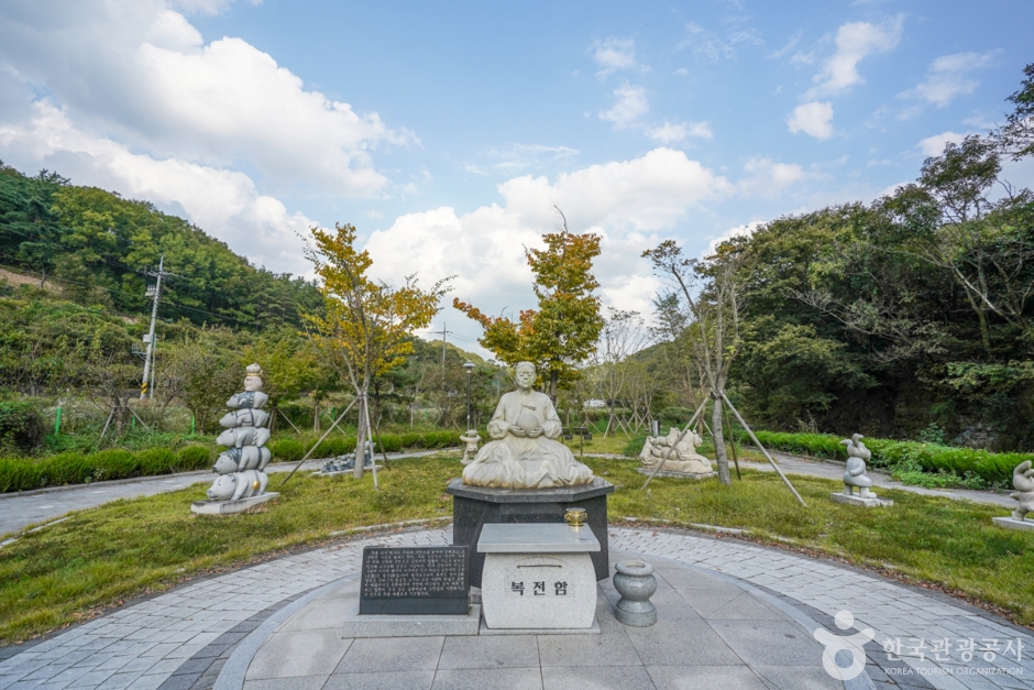 돌할매(영천) 여행 추천 - 메고지고 돌할매(영천) 여행 추천 - 메고지고