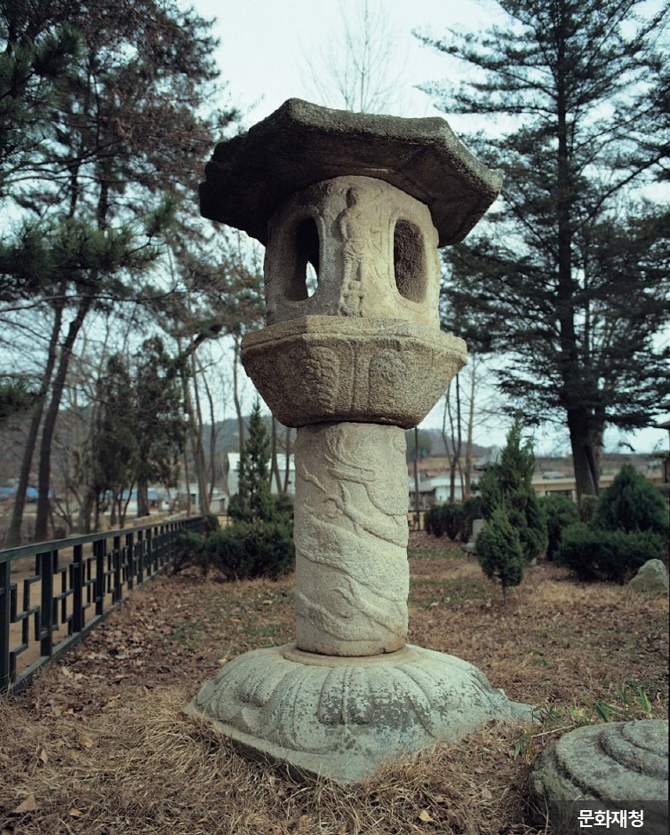 군산 발산리 석등 여행 추천 - 메고지고
