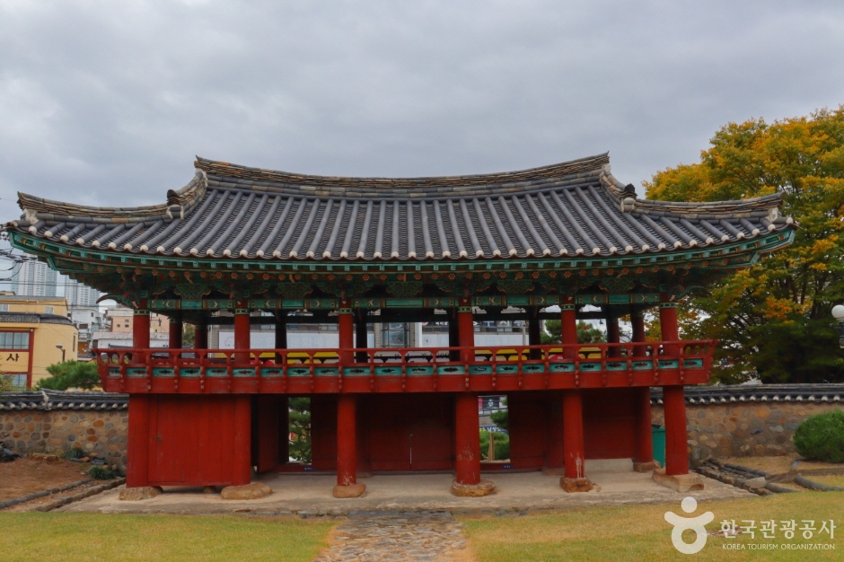 울산향교 여행 추천 - 메고지고 울산향교 여행 추천 - 메고지고