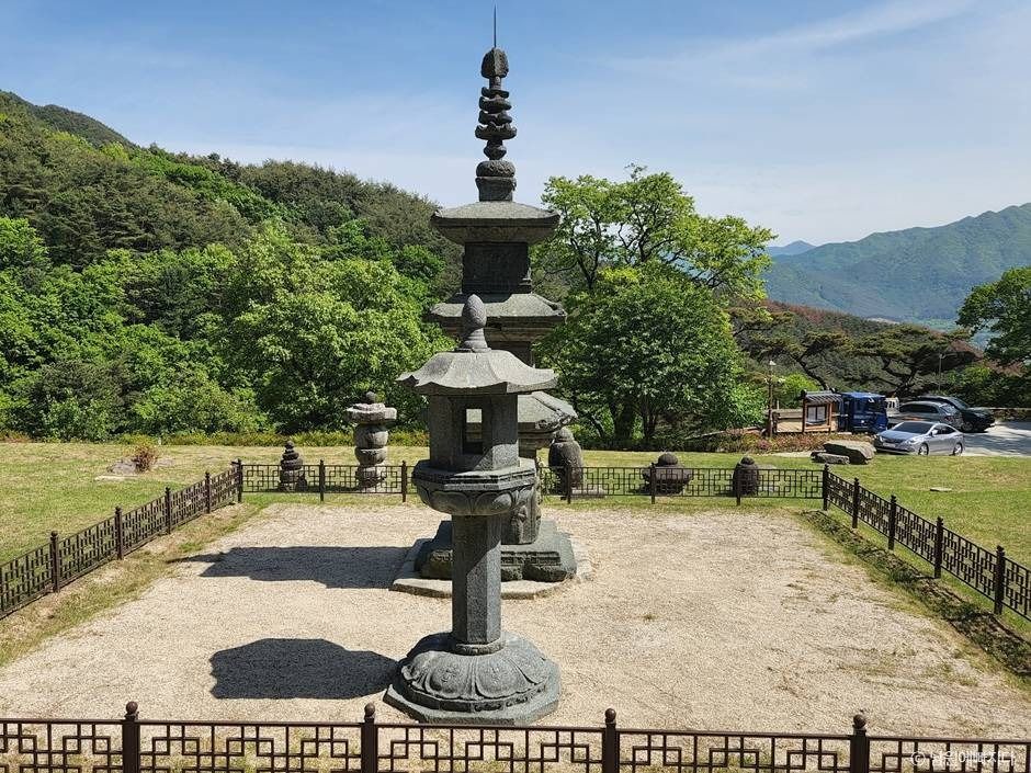 백장암 삼층석탑 여행 추천 - 메고지고