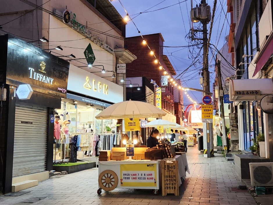 경주 금리단길 여행 추천 - 메고지고 경주 금리단길 여행 추천 - 메고지고