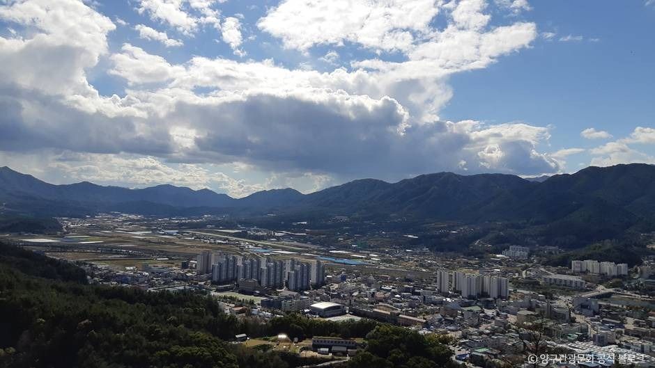 비봉산(양구) 여행 추천 - 메고지고 비봉산(양구) 여행 추천 - 메고지고