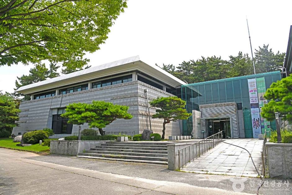 원불교역사박물관 여행 추천 - 메고지고