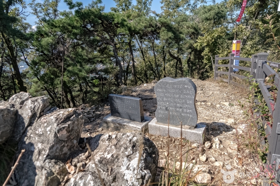 도드람산(저명산) 여행 추천 - 메고지고
