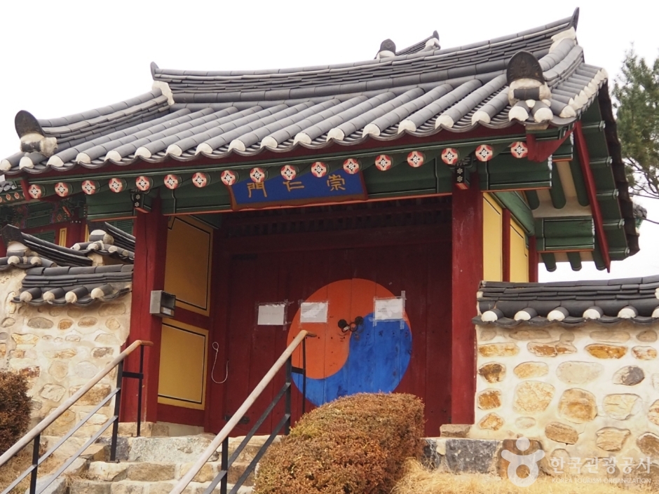 궐리사 여행 추천 - 메고지고 궐리사 여행 추천 - 메고지고