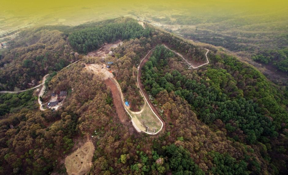 [경기옛길 영남길 제8길] 죽주산성길 여행 추천 - 메고지고