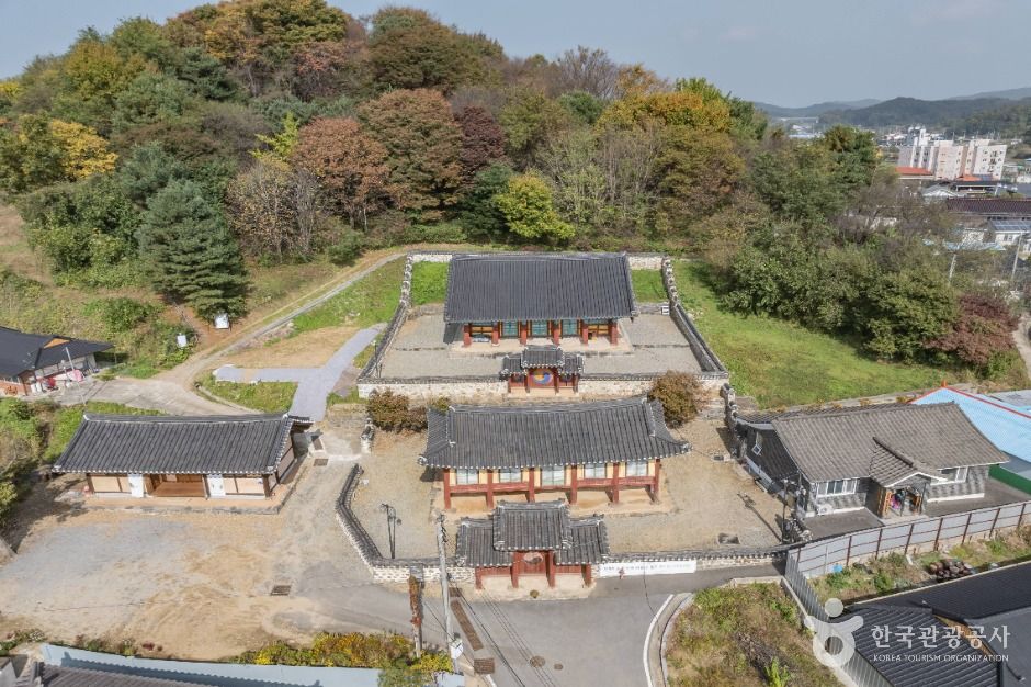 전의향교 여행 추천 - 메고지고 전의향교 여행 추천 - 메고지고