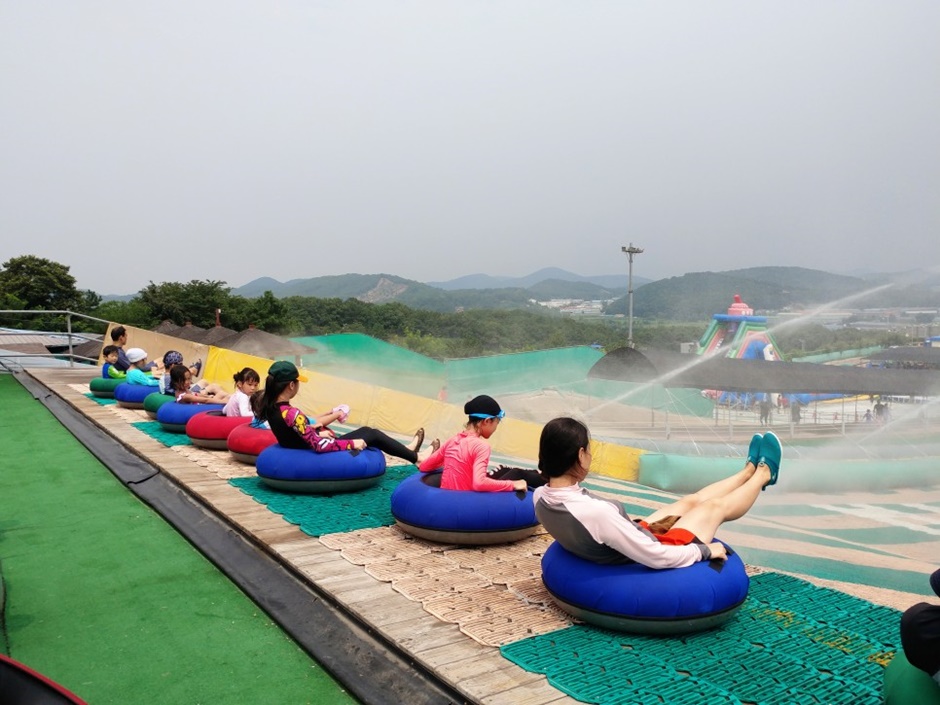 김포조각공원사계절썰매장 여행 추천 - 메고지고 김포조각공원사계절썰매장 여행 추천 - 메고지고