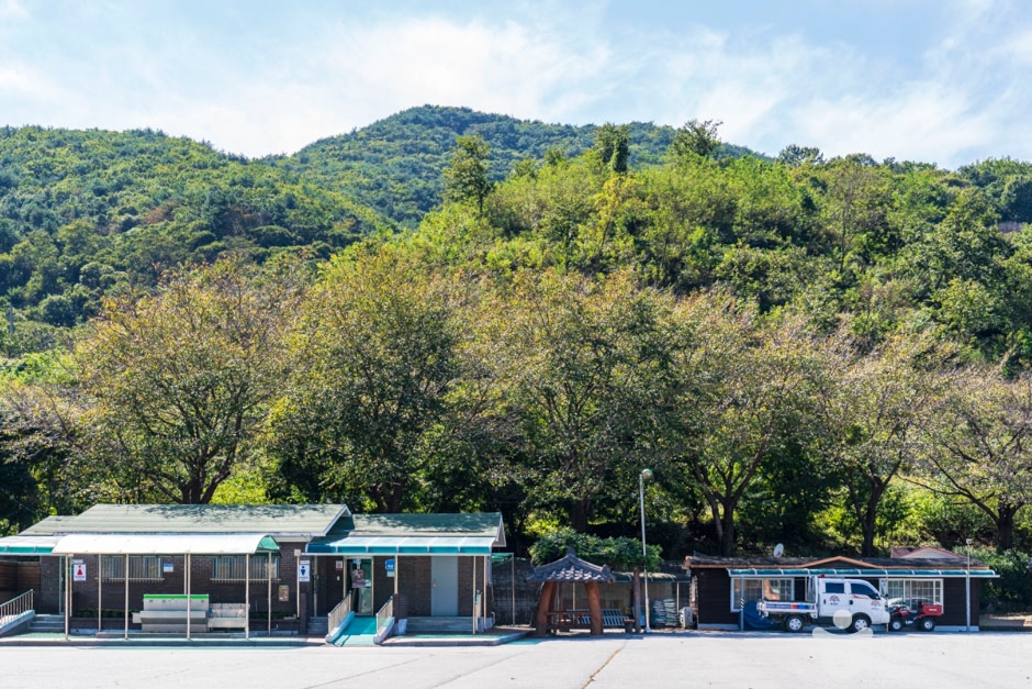 덕산도립공원 여행 추천 - 메고지고