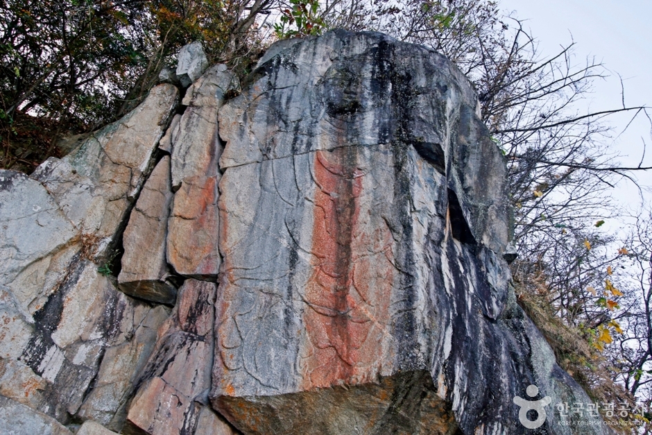 충주 창동리 마애여래상 여행 추천 - 메고지고 충주 창동리 마애여래상 여행 추천 - 메고지고