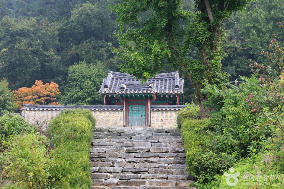 바우덕이사당 여행 추천 - 메고지고 바우덕이사당 여행 추천 - 메고지고