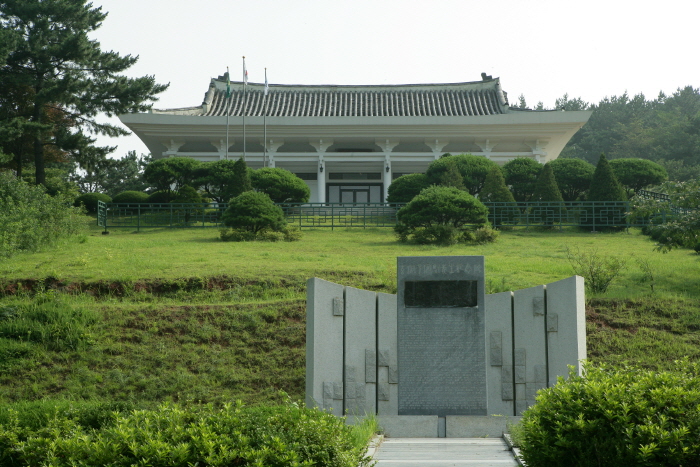 안견기념관 여행 추천 - 메고지고