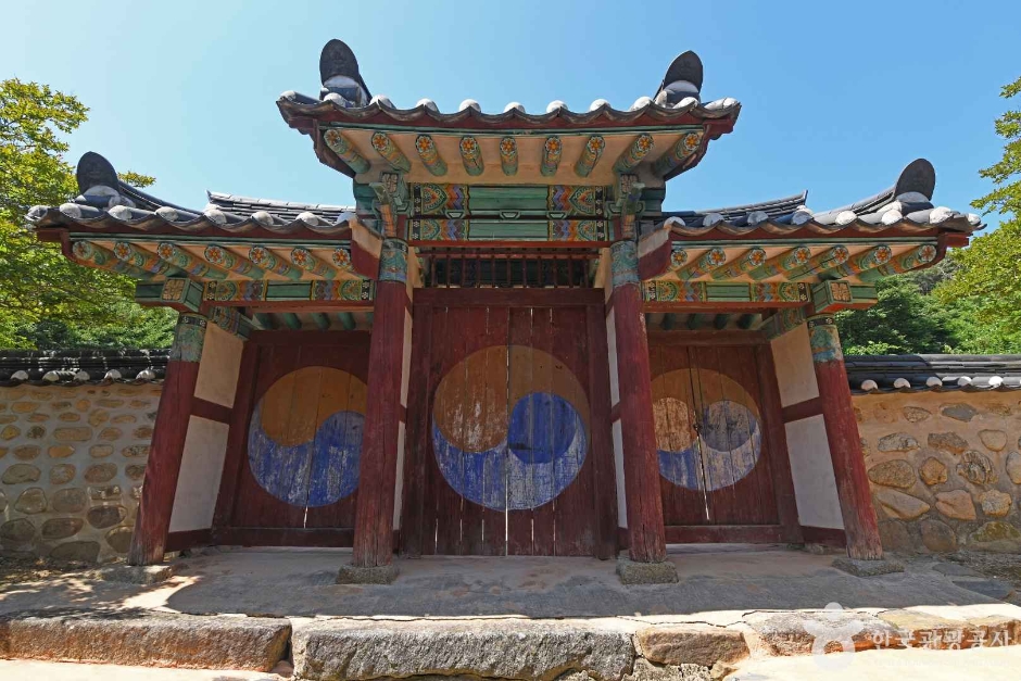 연산향교 대성전 여행 추천 - 메고지고 연산향교 대성전 여행 추천 - 메고지고