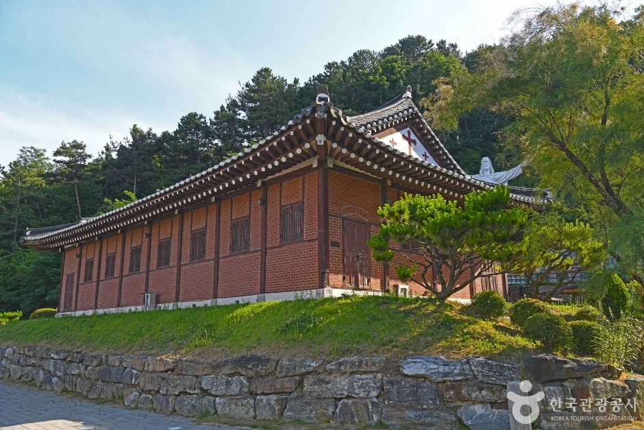 대한성공회 진천성당 여행 추천 - 메고지고 대한성공회 진천성당 여행 추천 - 메고지고