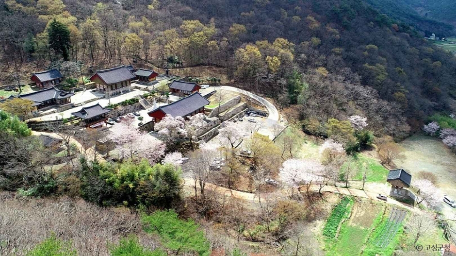 운흥사(경남) 여행 추천 - 메고지고 운흥사(경남) 여행 추천 - 메고지고