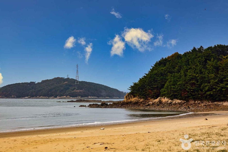 승봉도 이일레 해변 여행 추천 - 메고지고 승봉도 이일레 해변 여행 추천 - 메고지고