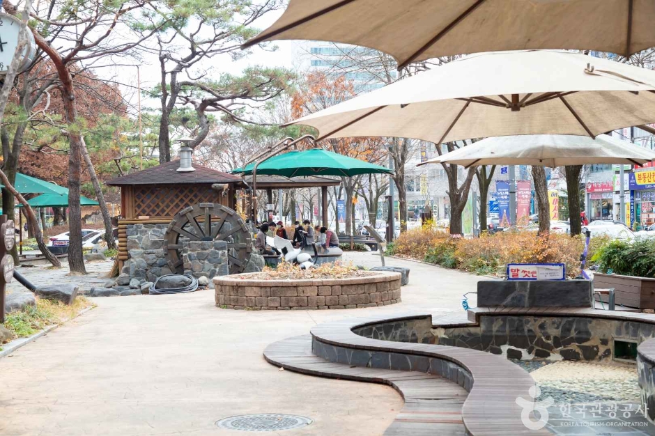 유성 족욕체험장 여행 추천 - 메고지고