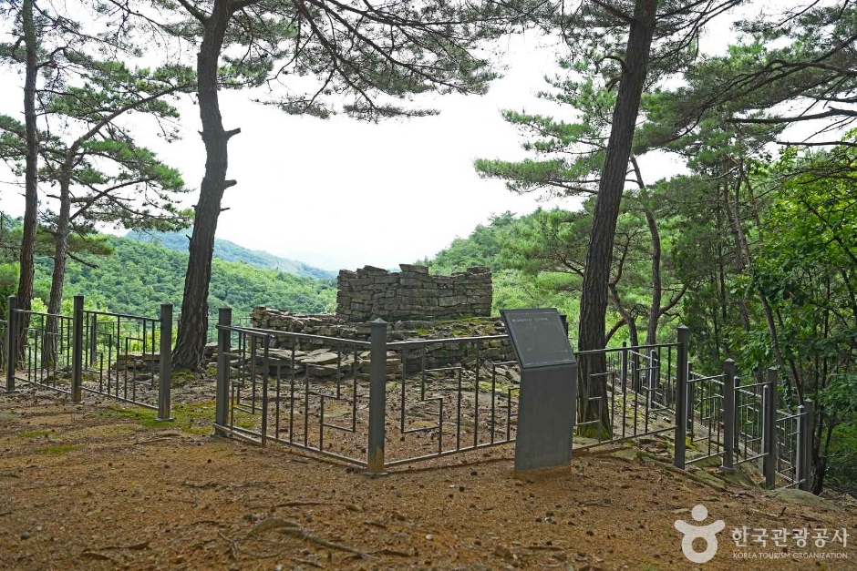 제천 교리 방단석조물 여행 추천 - 메고지고 제천 교리 방단석조물 여행 추천 - 메고지고