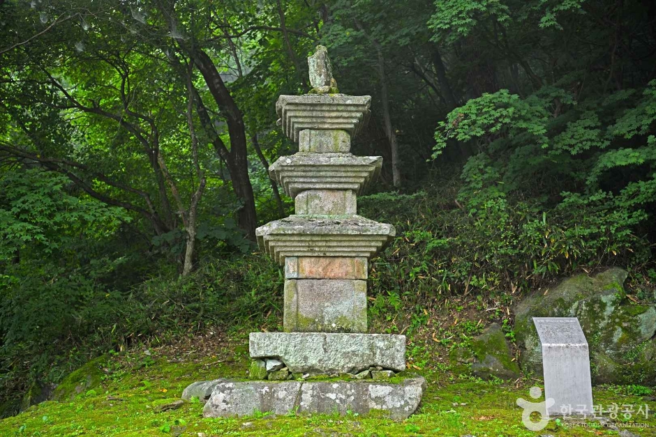 제천 소악사지 삼층석탑 여행 추천 - 메고지고 제천 소악사지 삼층석탑 여행 추천 - 메고지고