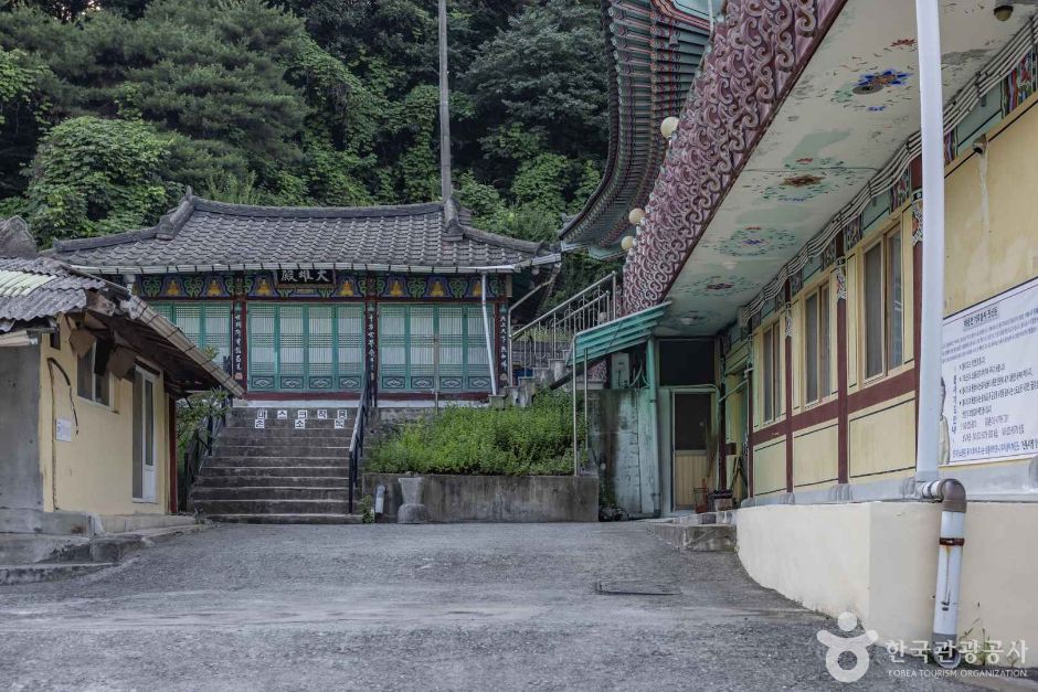 청룡사(청주) 여행 추천 - 메고지고 청룡사(청주) 여행 추천 - 메고지고